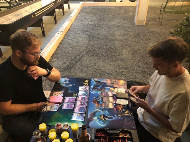 playing keyforge